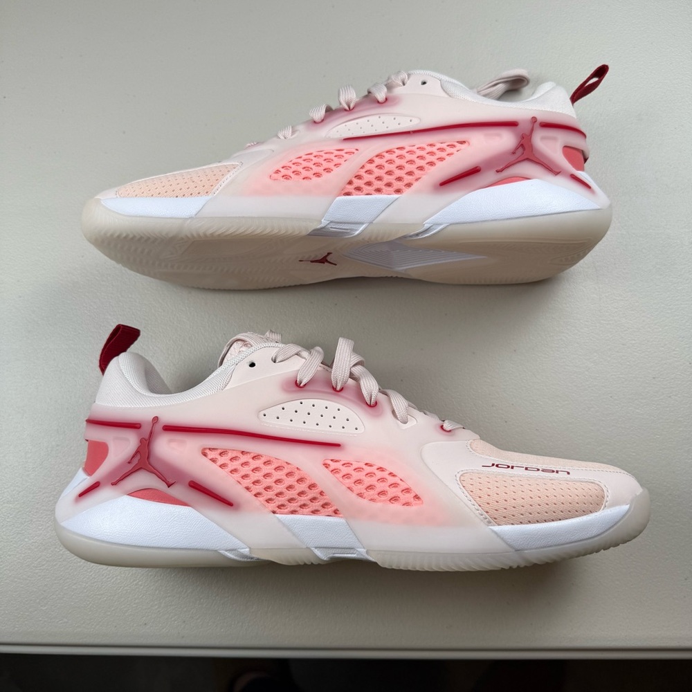 Jordan Heir Series Treat Yourself Women's Basketball Shoes,‎ size 13